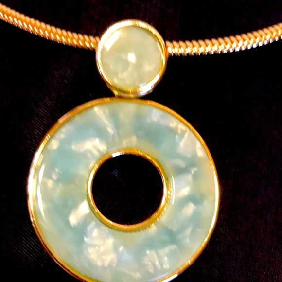 Nwt Monet chocker necklace. - Picture 5 of 9